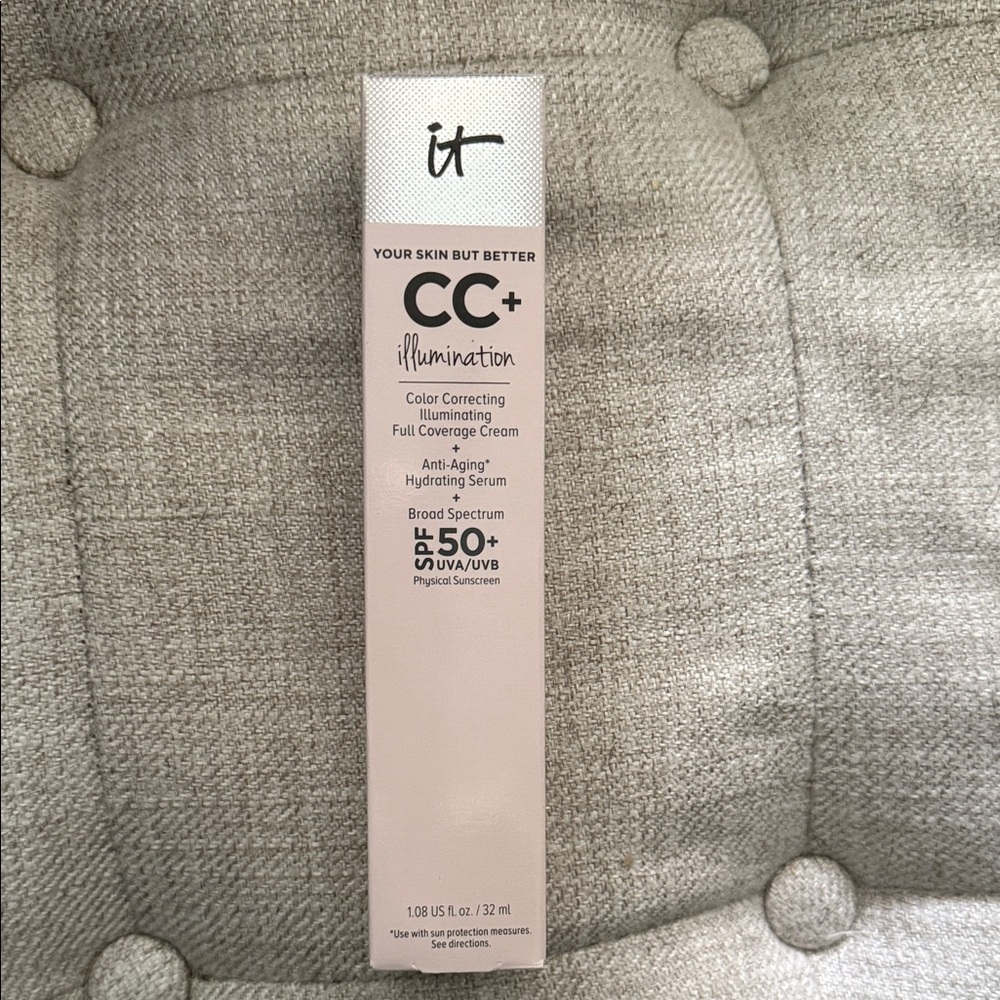 IT Cosmetics CC+ Illumination Cream SPF 50+